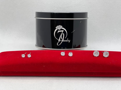 Boucles d'oreilles à tige en argent sterling avec pierre ronde taillée sur table.