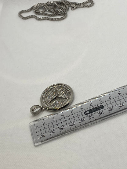 Pendentif avec logo Mercedes
