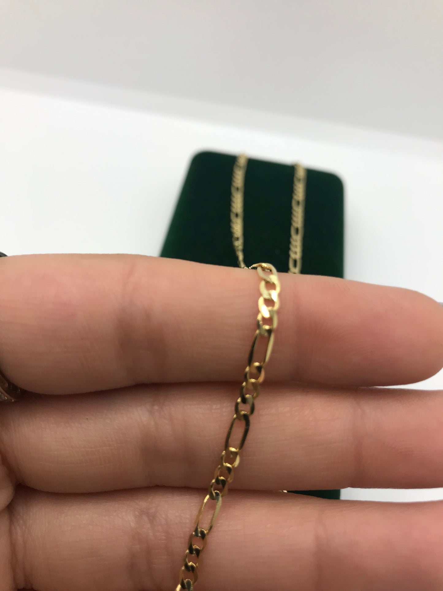 10k gold figaro chain