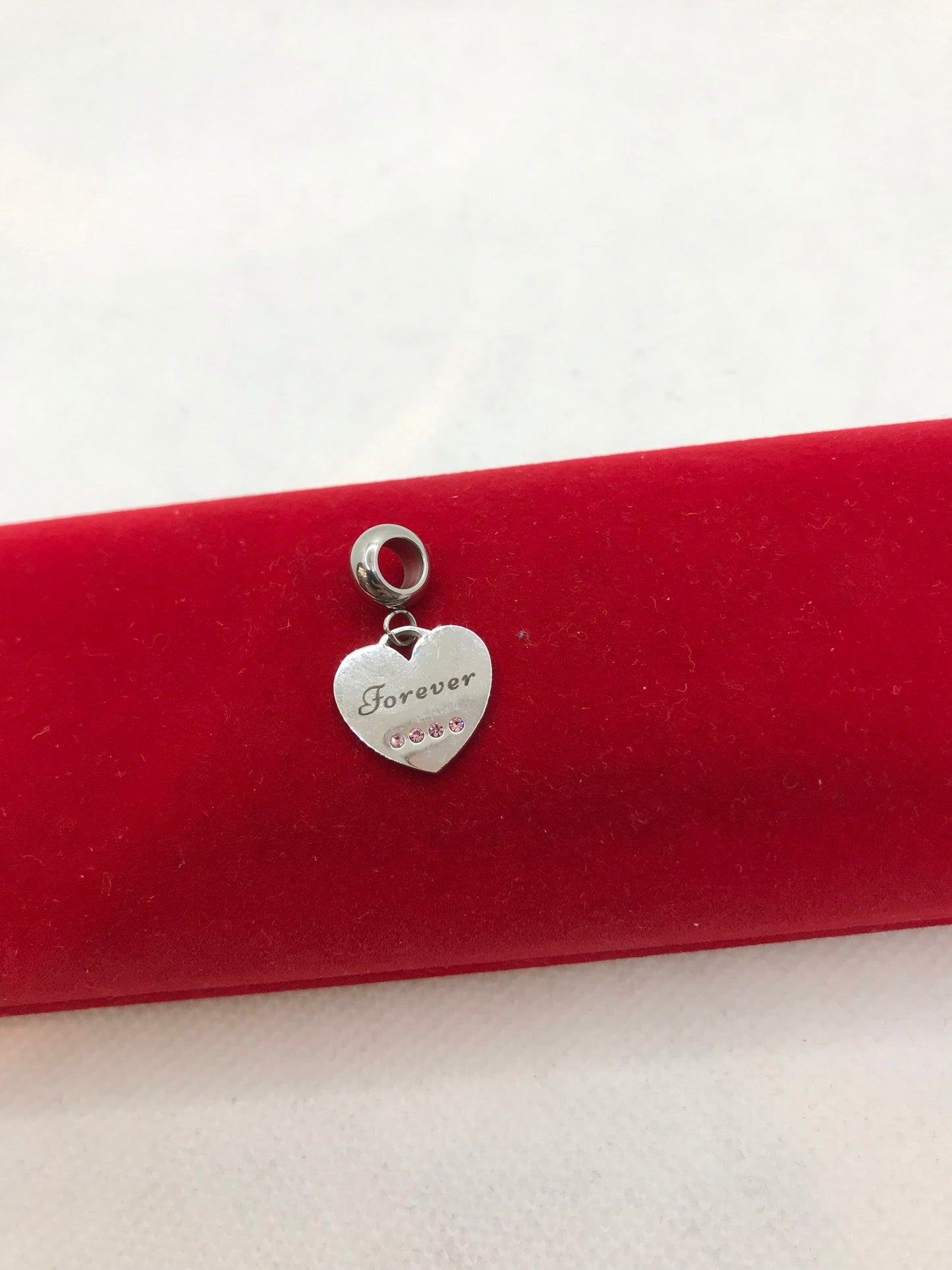 ਪਿਆਰੇ ਸੁਹਜ ਅਤੇ ਪੈਂਡੈਂਟ