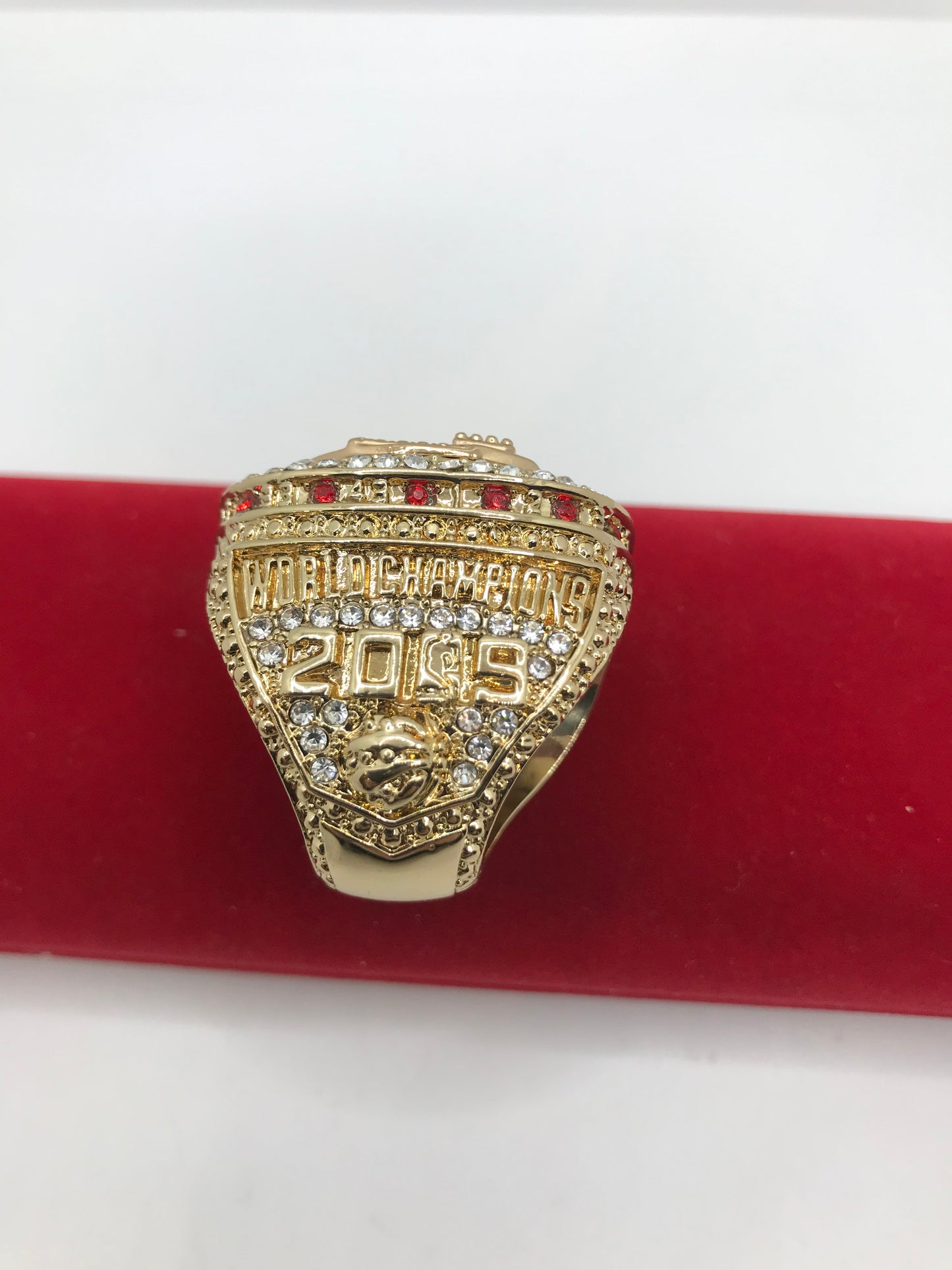 Ajoutez la bague de championnat à votre collection ! 💥Quantité limitée💥