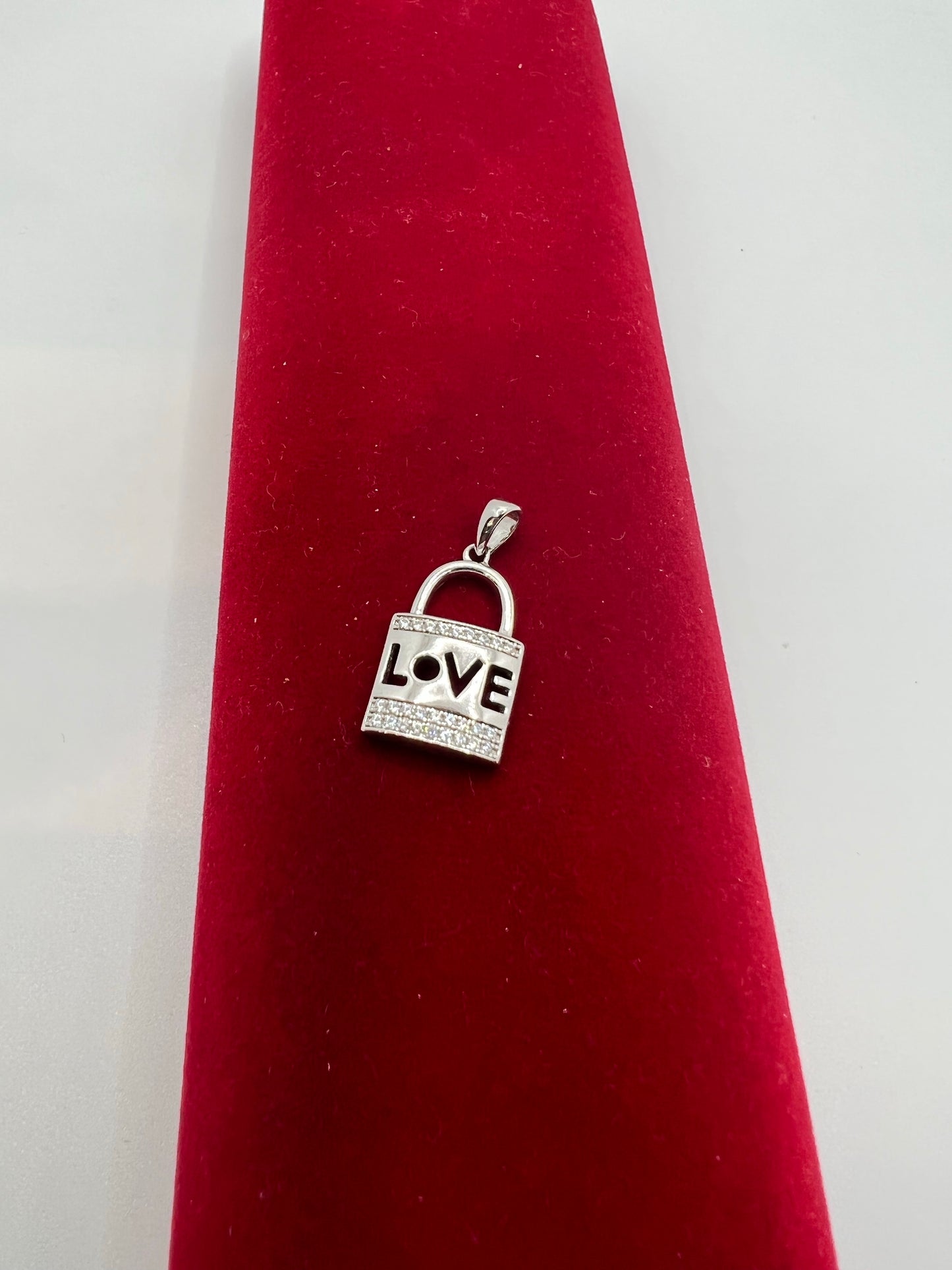 Pendentif cadenas d'amour en argent véritable