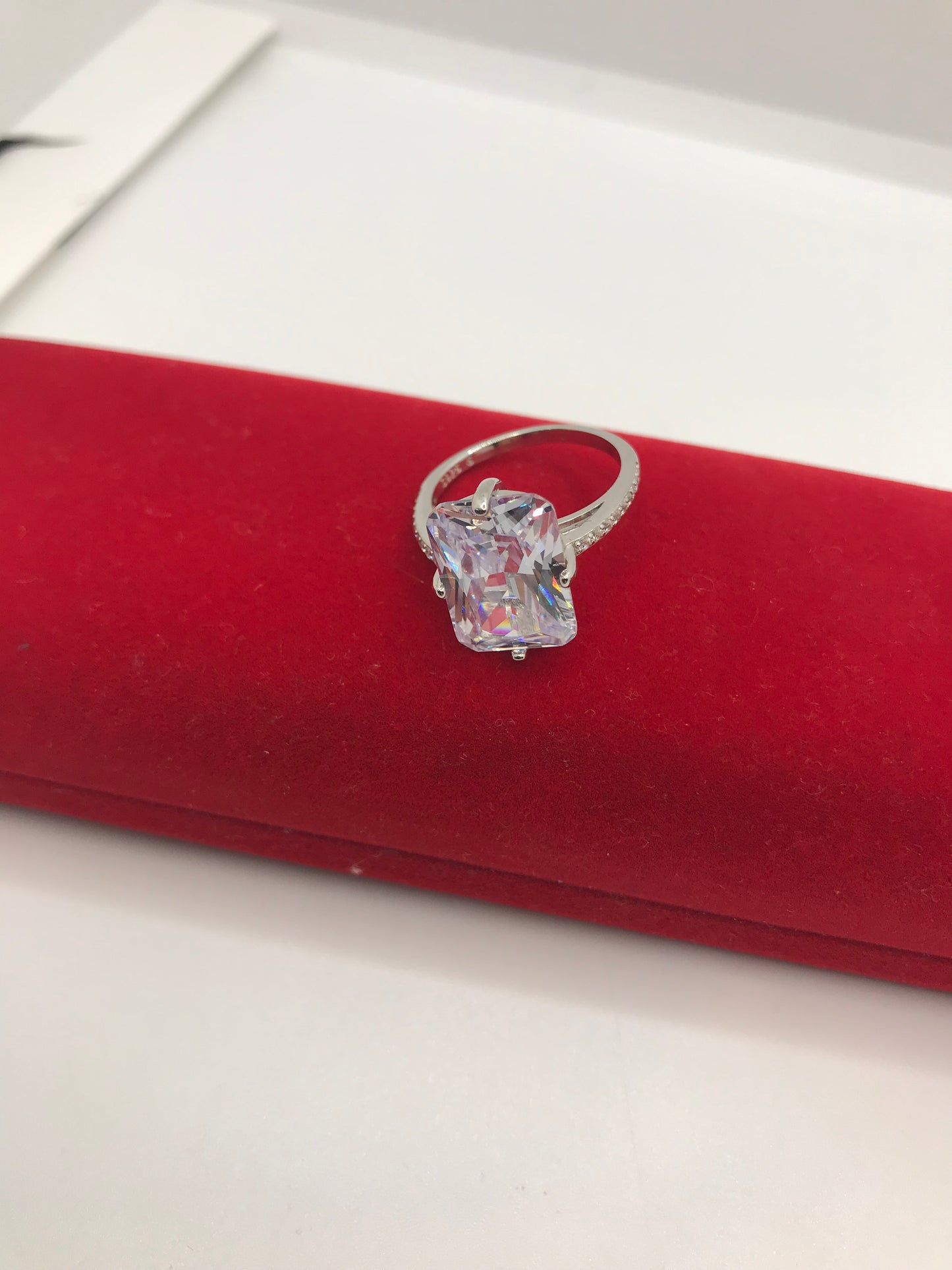 Bague en argent sterling taille princesse