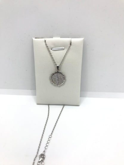 Sterling silver sun ☀️ necklace