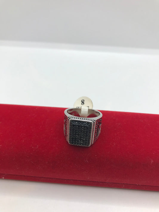 Bague en argent sterling avec pierre noire