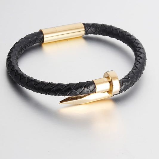 Bracelet en cuir avec motif d'ongles