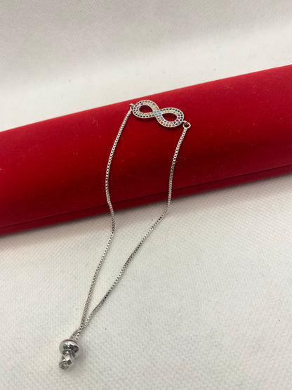 ਅਨੰਤ ਐਡਜਸਟੇਬਲ ਬਰੇਸਲੇਟ