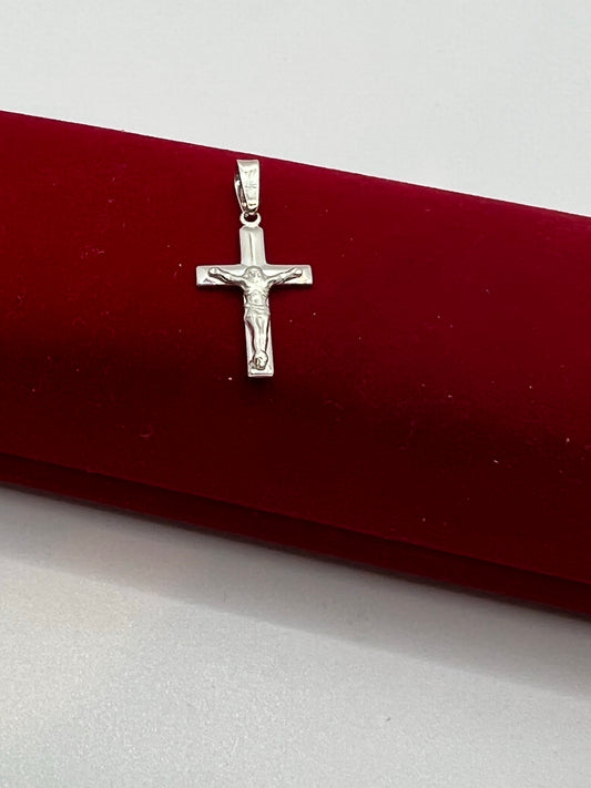 Pendentif crucifix en argent véritable