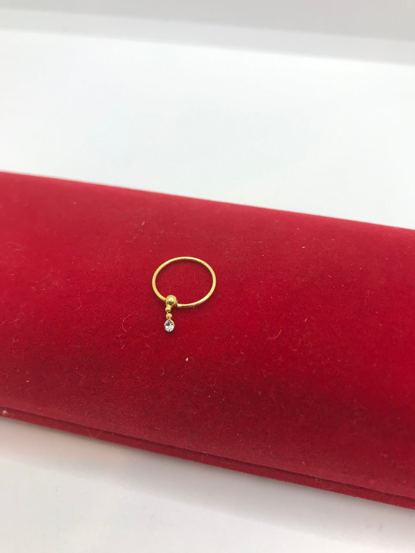 ਪੱਥਰਾਂ ਨਾਲ ਅਸਲੀ ਚਾਂਦੀ ਦੀ ਸੋਨੇ ਦੀ ਪਲੇਟ ਵਾਲੀ ਨੱਕ ਦੀ ਅੰਗੂਠੀ