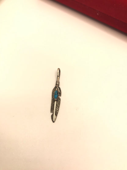 Pendentif feuille en argent sterling