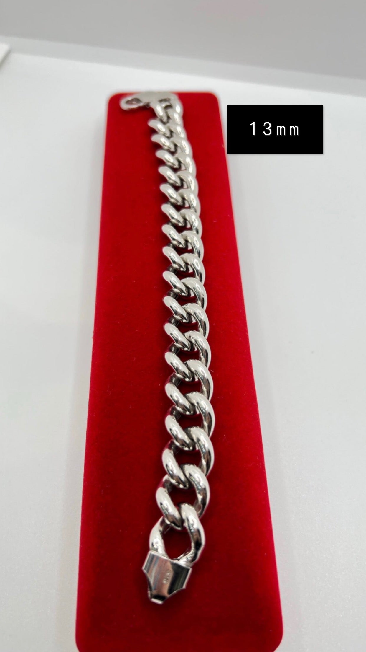 ਅਸਲੀ ਚਾਂਦੀ ਦੇ ਰੋਡੀਅਮ ਪਲੇਟਿਡ ਬਰੇਸਲੇਟ