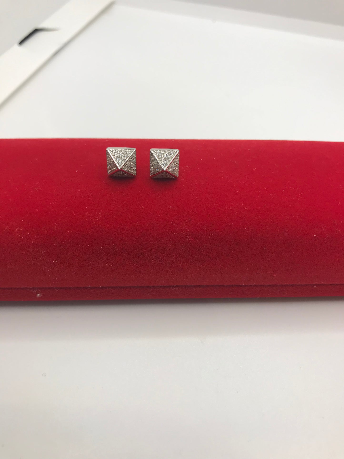 Boucles d'oreilles pyramidales en argent sterling 925