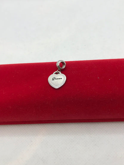 ਪਿਆਰੇ ਸੁਹਜ ਅਤੇ ਪੈਂਡੈਂਟ