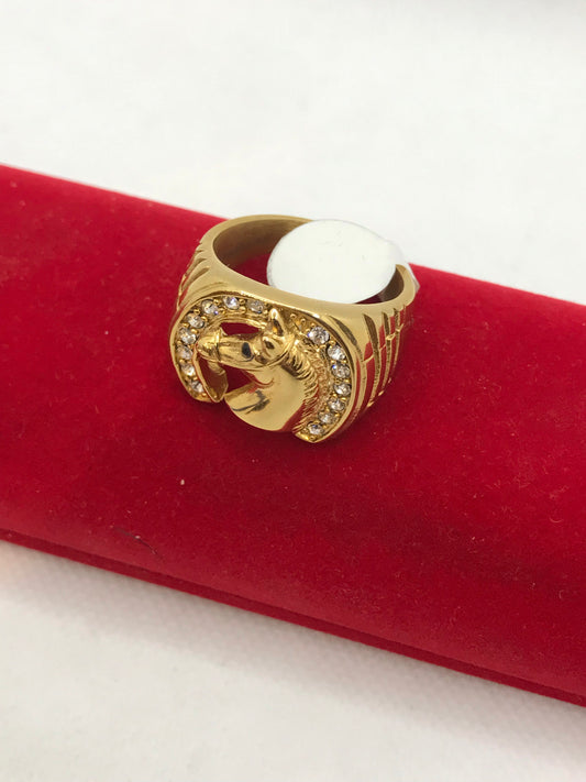 Gold plated horseshoe design ring