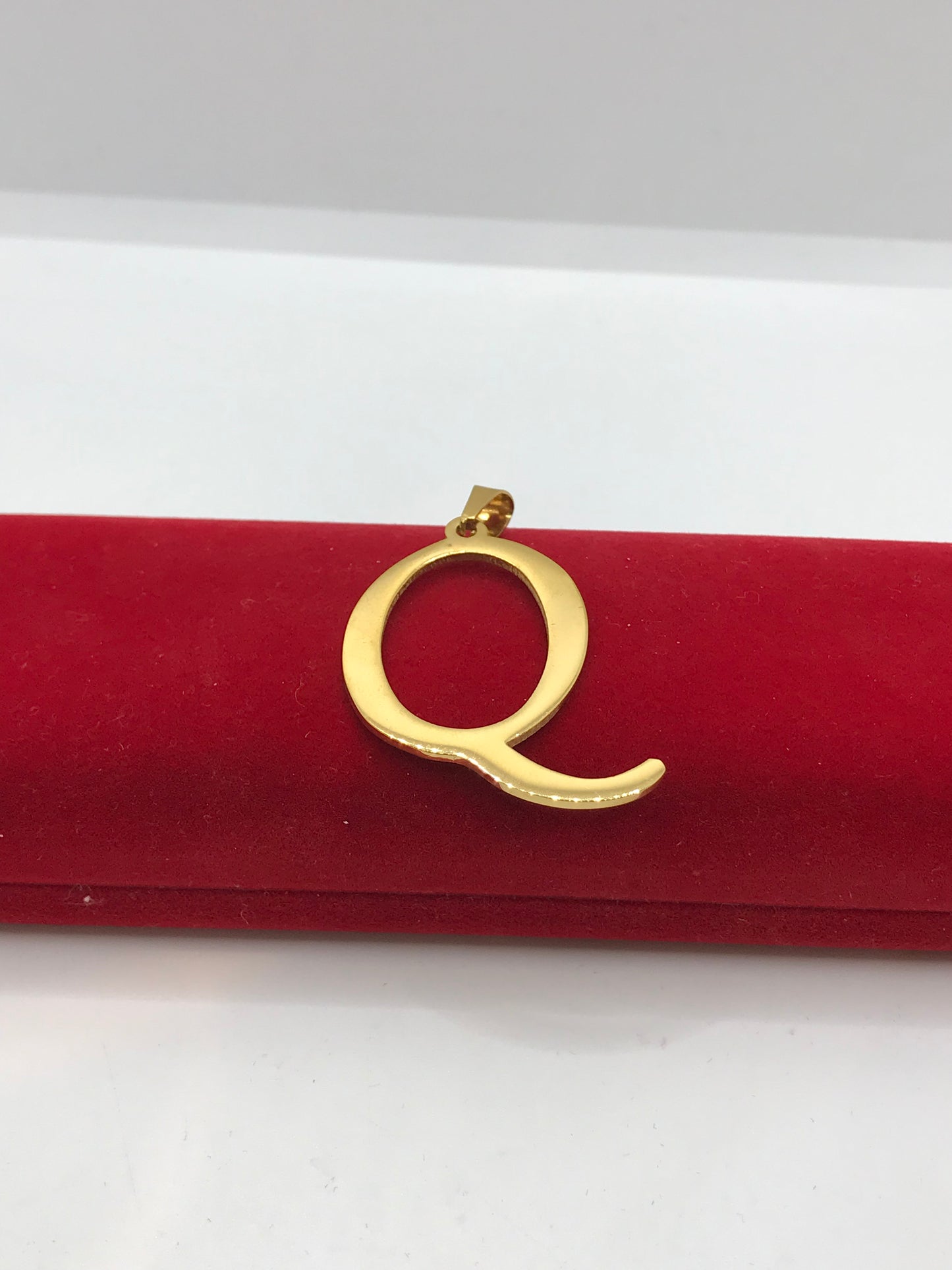 ਪੱਤਰ ਪੈਂਡੈਂਟ