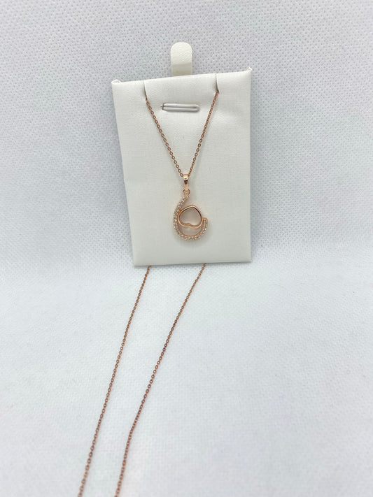 Collier plaqué or avec cœur pour cadeau de Saint-Valentin
