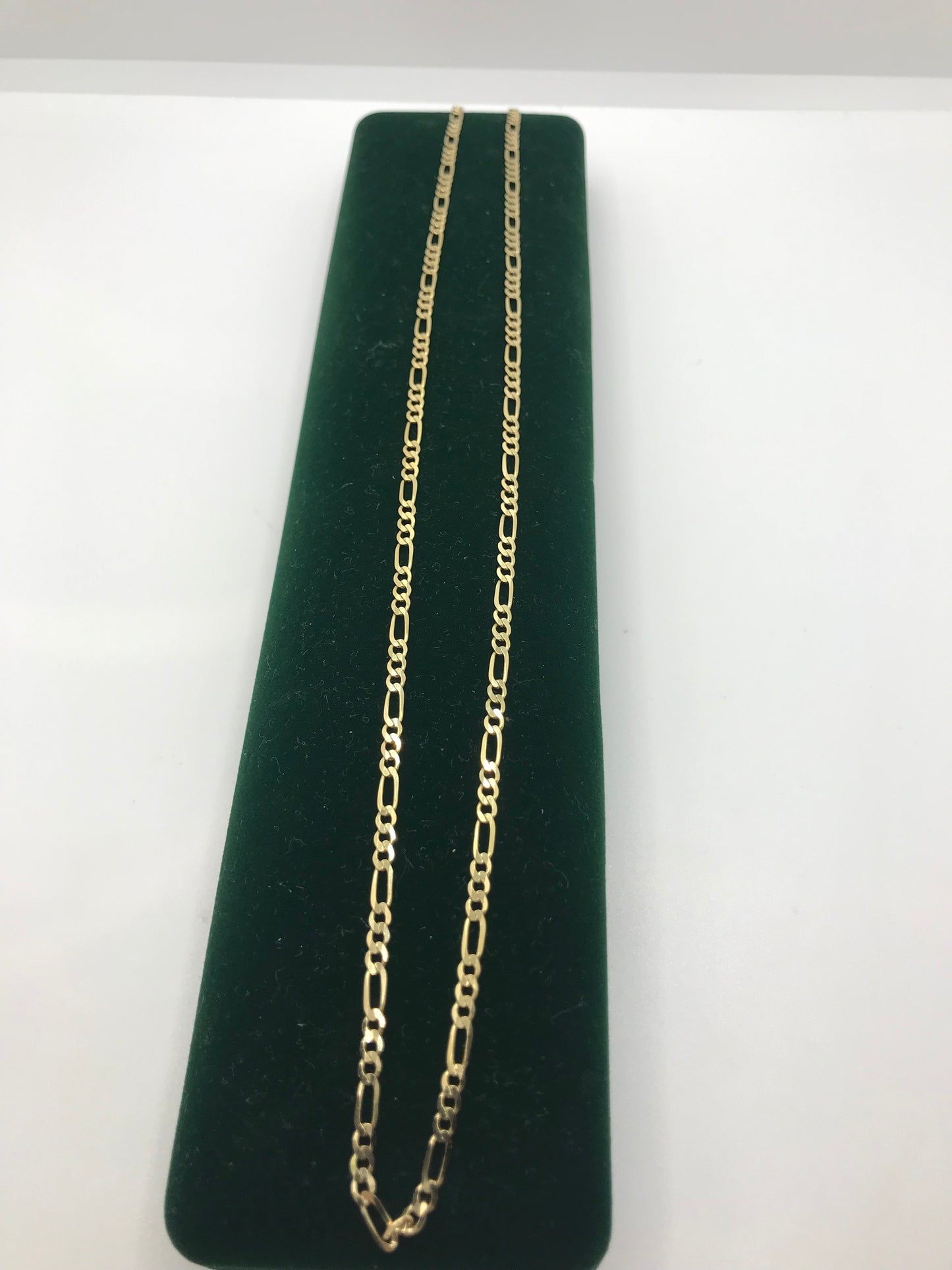 10k gold figaro chain