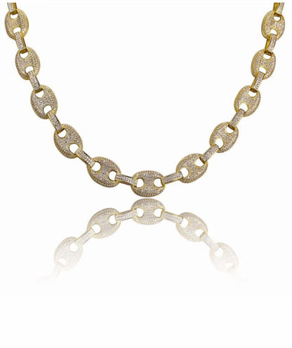 ਗੁਚੀ ਪਫ ਲਿੰਕ ਆਈਸਡ ਚੇਨ