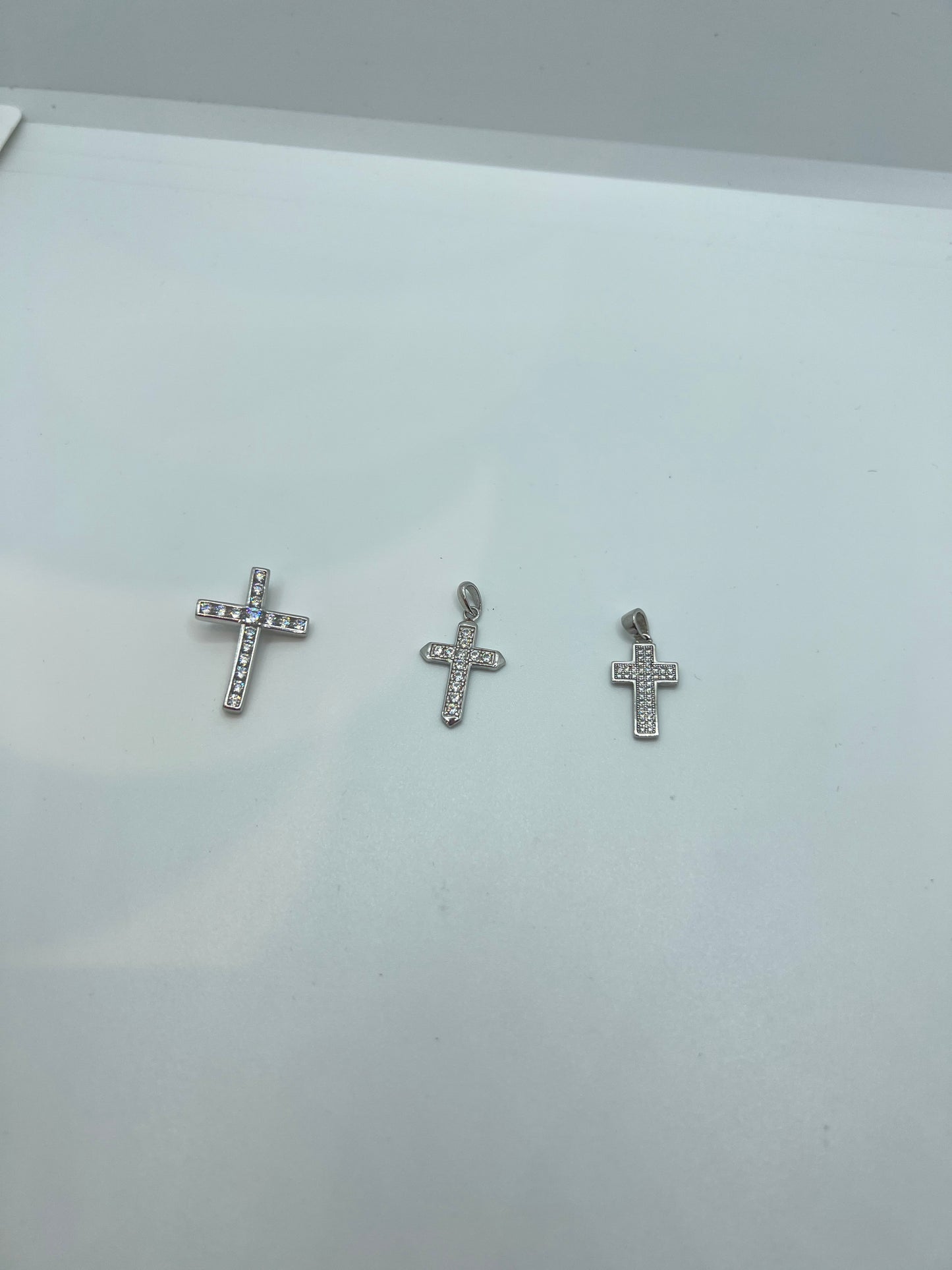 ਅਸਲੀ ਚਾਂਦੀ ਦੇ ਕਰਾਸ ਪੈਂਡੈਂਟ