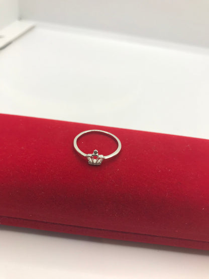 ਸਟਰਲਿੰਗ ਚਾਂਦੀ ਦੀ ਤਾਜ ਦੀ ਅੰਗੂਠੀ