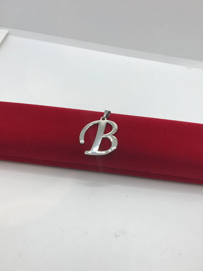 ਸਟੇਨਲੈੱਸ ਸਟੀਲ ਦੇ ਸ਼ੁਰੂਆਤੀ ਪੈਂਡੈਂਟ