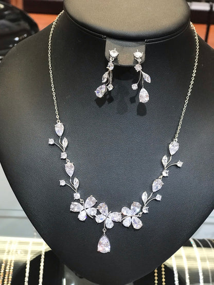 ਸ਼ਾਨਦਾਰ ਕਿਊਬਿਕ ਜ਼ਿਰਕੋਨੀਆ ਸੈੱਟ