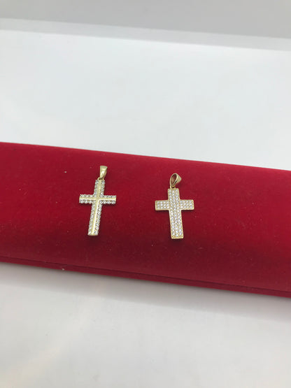 Pendentifs croix en or 10 carats avec pierre CZ