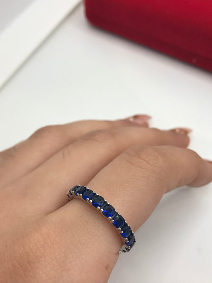 ਸਟਰਲਿੰਗ ਸਿਲਵਰ ਈਟਰਨੈਸ ਰਿੰਗਸ