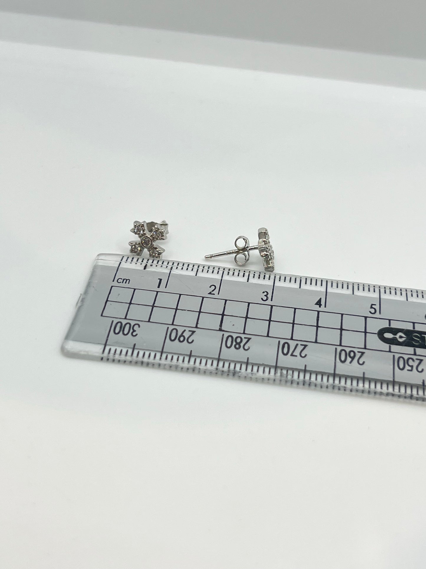 Boucles d'oreilles trèfle à 4 feuilles en argent véritable