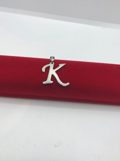 ਸਟੇਨਲੈੱਸ ਸਟੀਲ ਦੇ ਸ਼ੁਰੂਆਤੀ ਪੈਂਡੈਂਟ