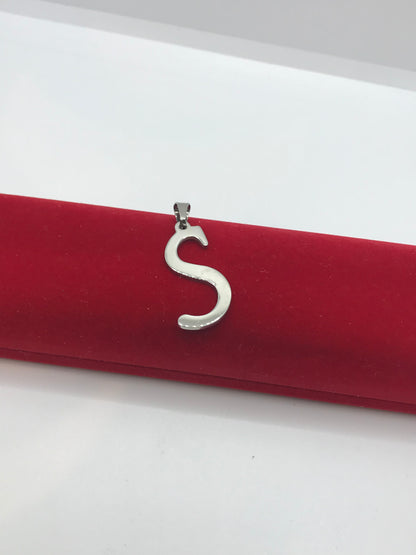 ਸਟੇਨਲੈੱਸ ਸਟੀਲ ਦੇ ਸ਼ੁਰੂਆਤੀ ਪੈਂਡੈਂਟ