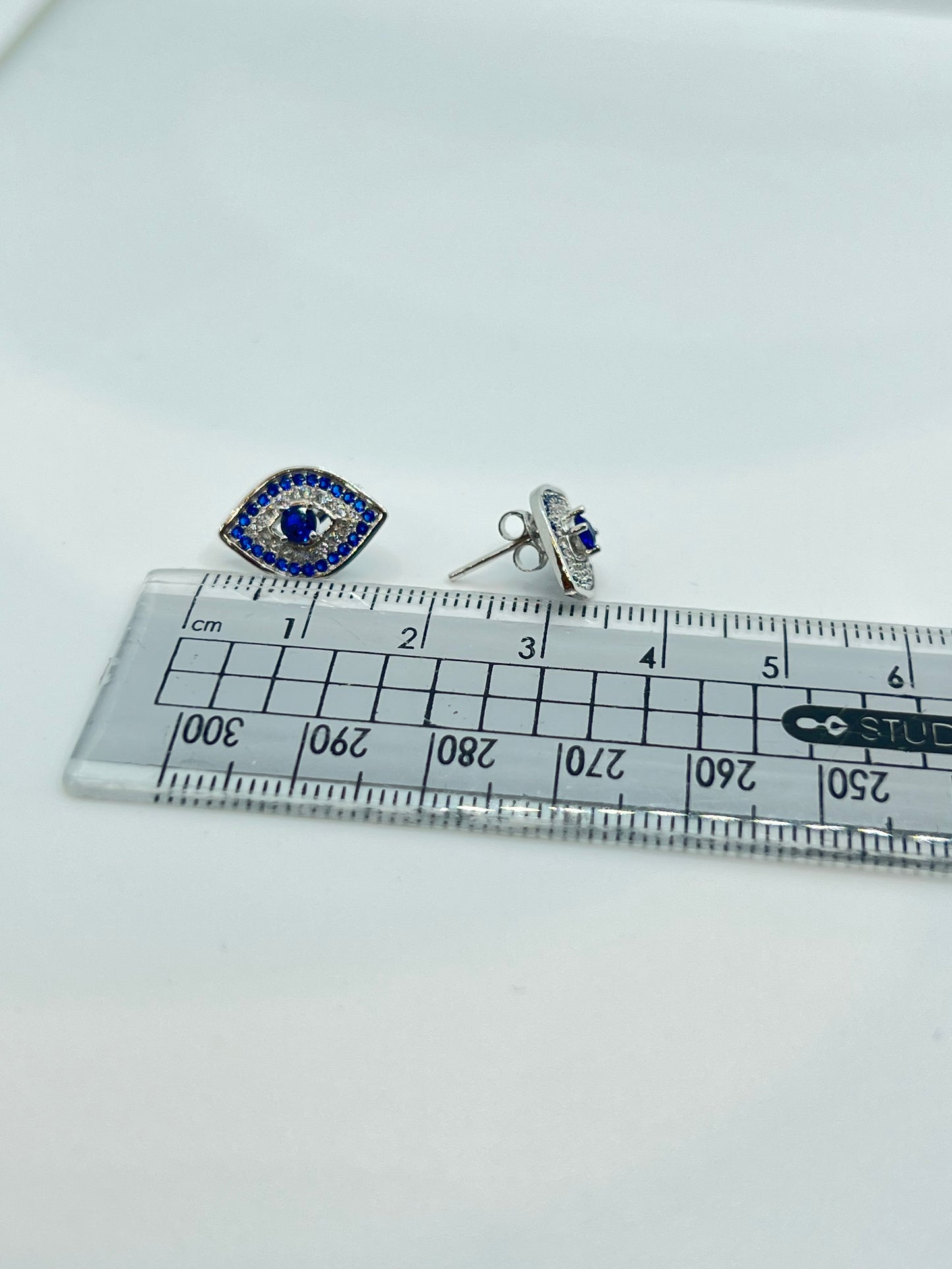 Boucles d'oreilles à tige en argent véritable contre le mauvais œil