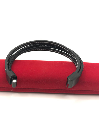 ਪਰਤਾਂ ਵਾਲਾ ਚਮੜੇ ਦਾ ਬਰੇਸਲੇਟ