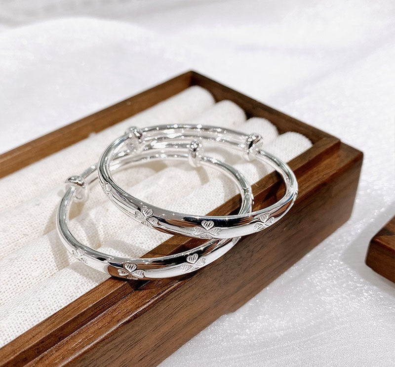 ਸਟਰਲਿੰਗ ਸਿਲਵਰ ਕਲੋਵਰ ਬੇਬੀ ਚੂੜੀ