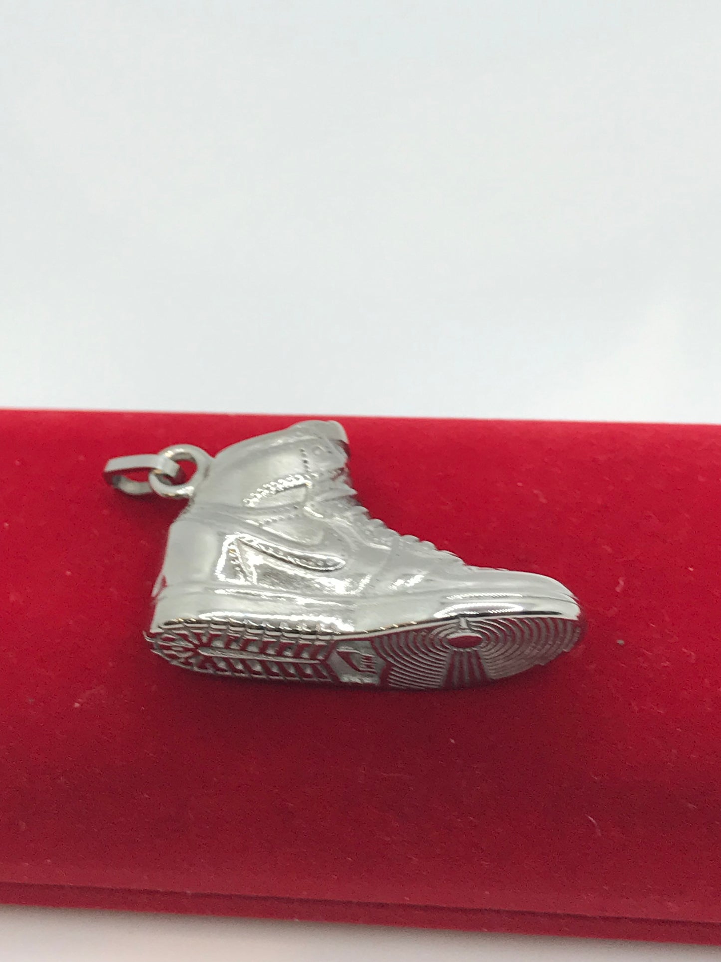 Pendentif chaussure en acier inoxydable