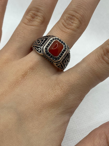 925 ਸਟਰਲਿੰਗ ਚਾਂਦੀ ਦੀ ਅੰਗੂਠੀ