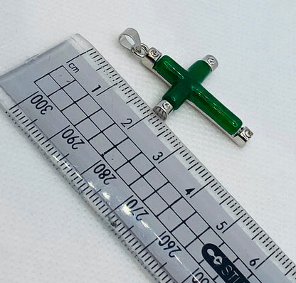 Pendentifs en croix de jade véritable