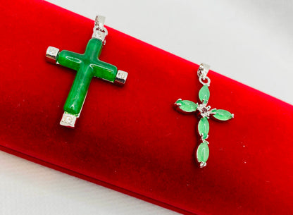 Pendentifs en croix de jade véritable