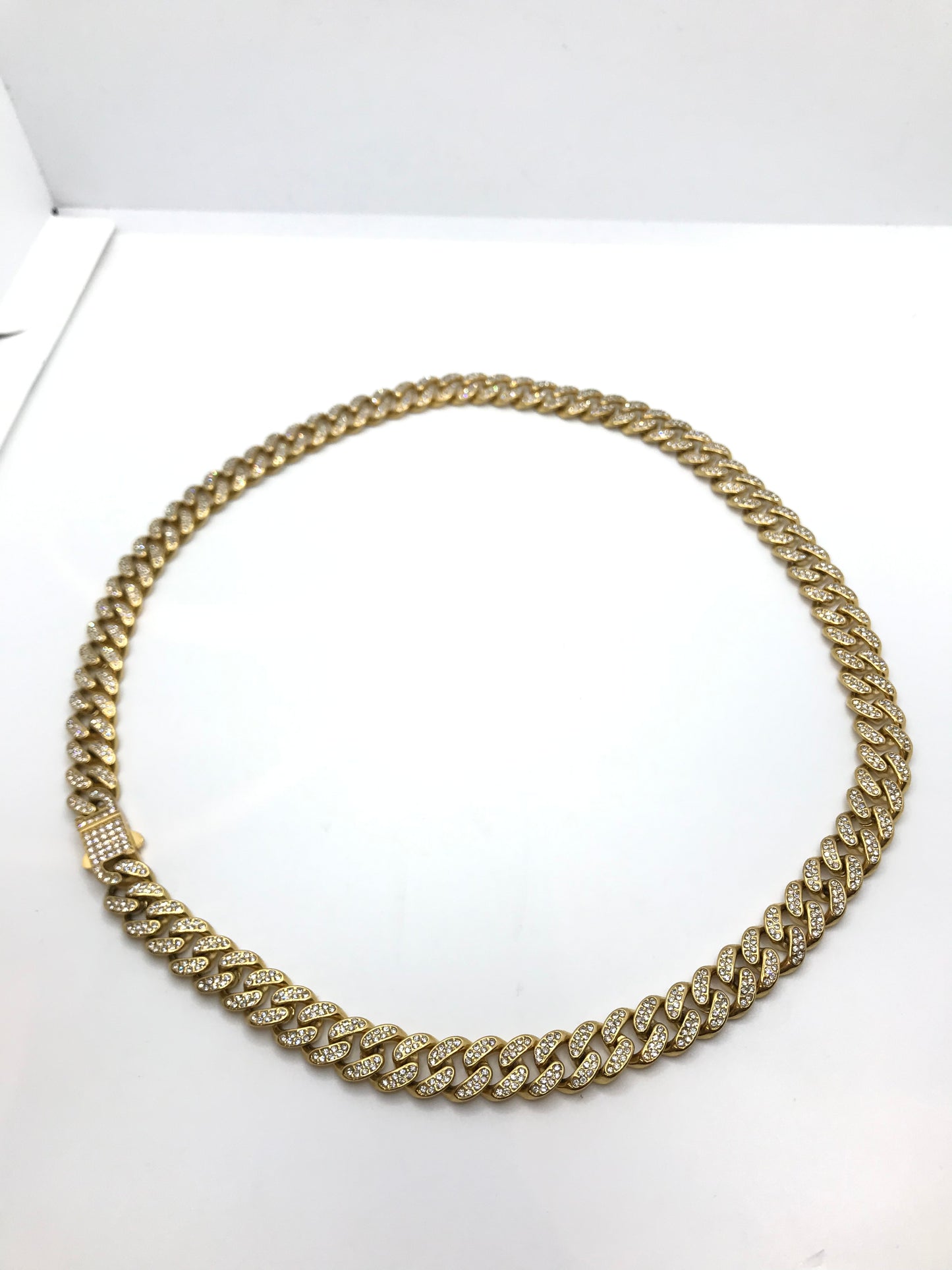 ਸਟੇਨਲੈੱਸ ਸਟੀਲ ਦੀਆਂ ਆਈਸਡ ਚੇਨਾਂ